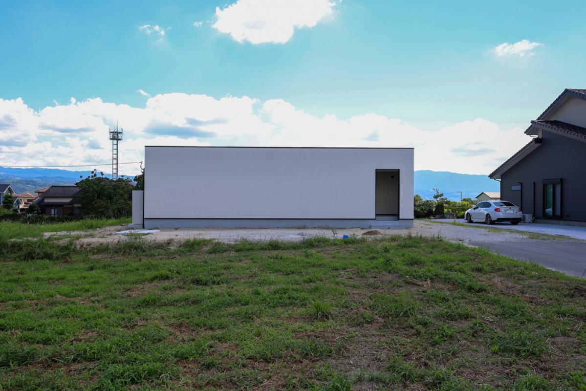 ディティールにこだわった住まいで田園風景を楽しむ